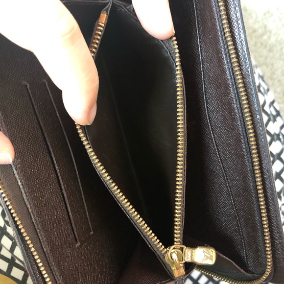 💯 authentic Louis Vuitton zip around wallet - Picture 6 of 8